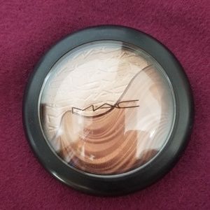 MAC - DOUBLE DEFINITION